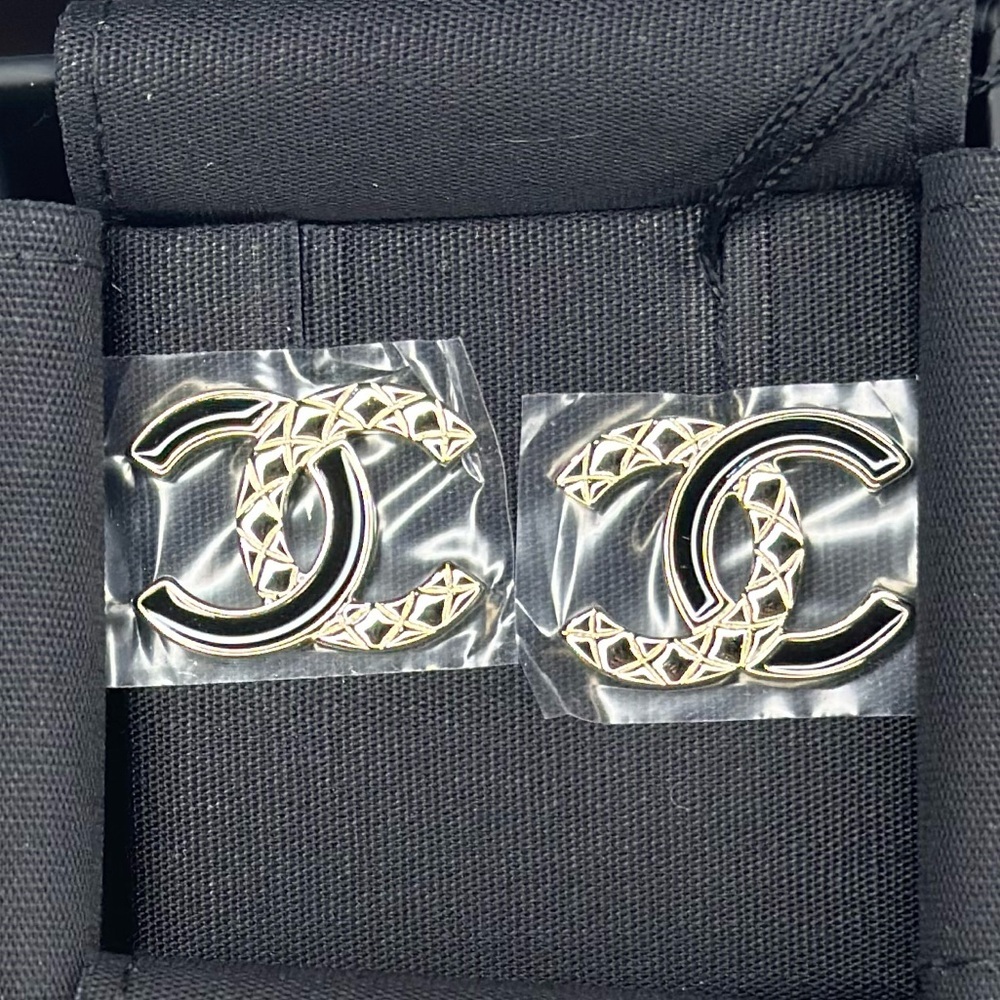 Chanel BRAND NEW Pierced CC Earrings